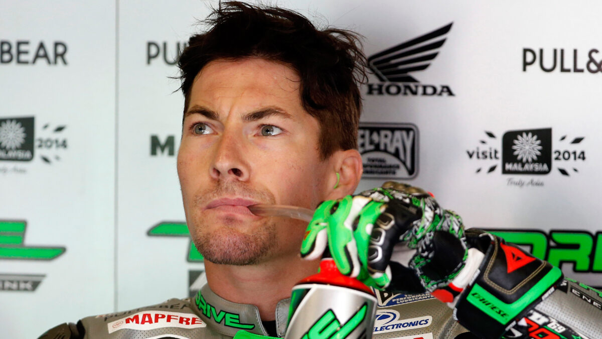 El piloto Nicky Hayden, grave tras ser atropellado cuando iba en bicicleta