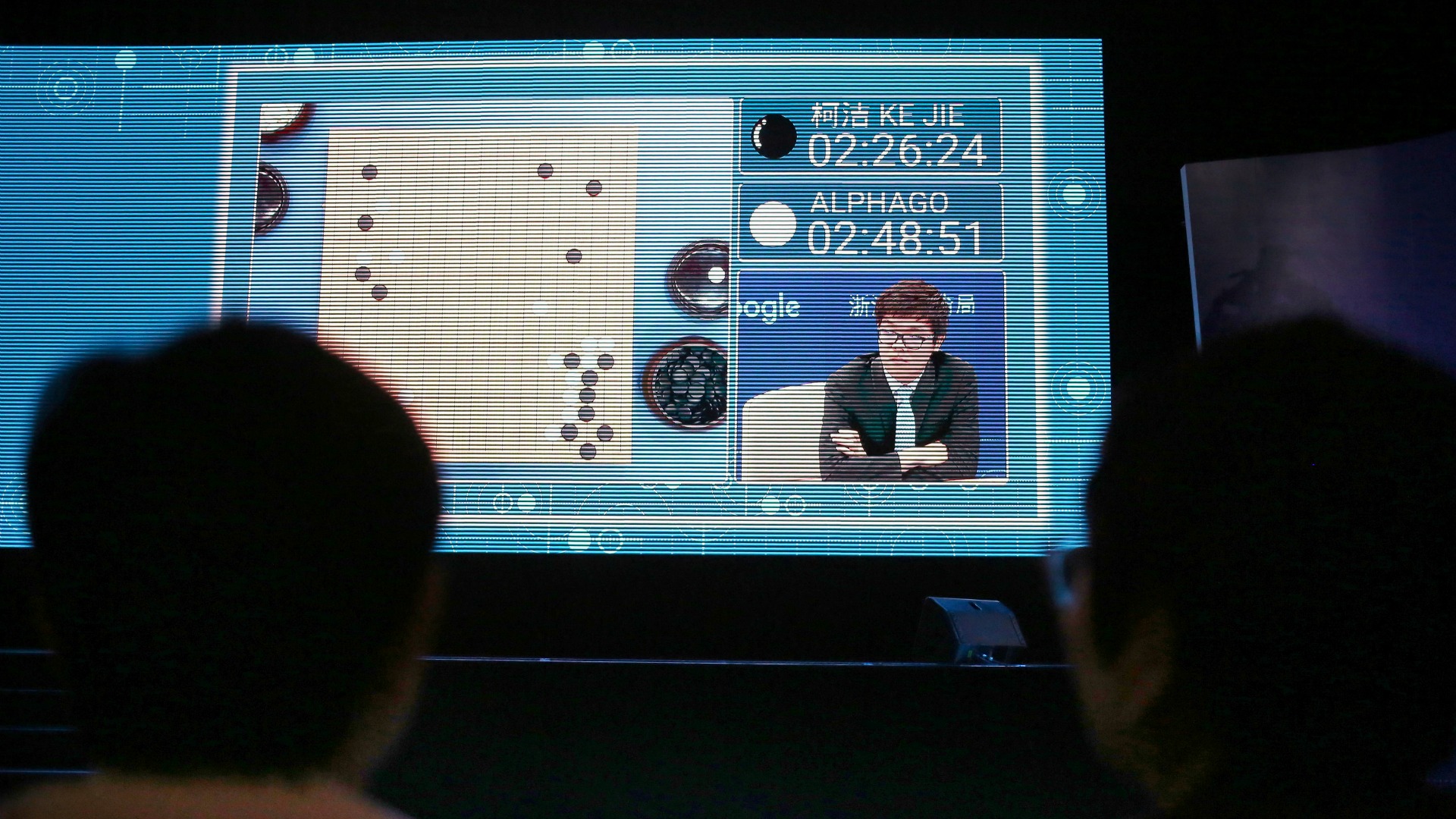 Google retira de la competición a su robot AlphaGo