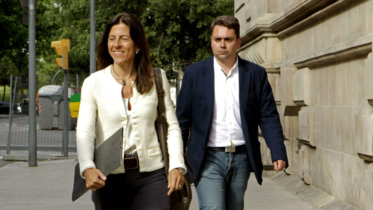 Imputada la mujer de Oriol Pujol para que aclare su papel en las cuentas de Andorra