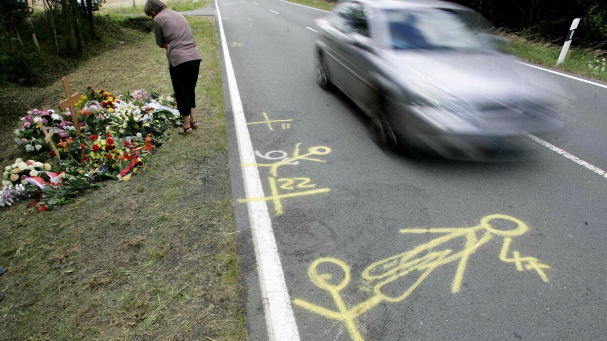 La DGT endurece las medidas para garantizar la seguridad de los ciclistas