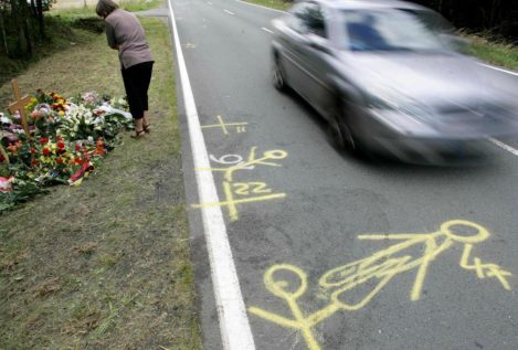 La DGT endurece las medidas para garantizar la seguridad de los ciclistas