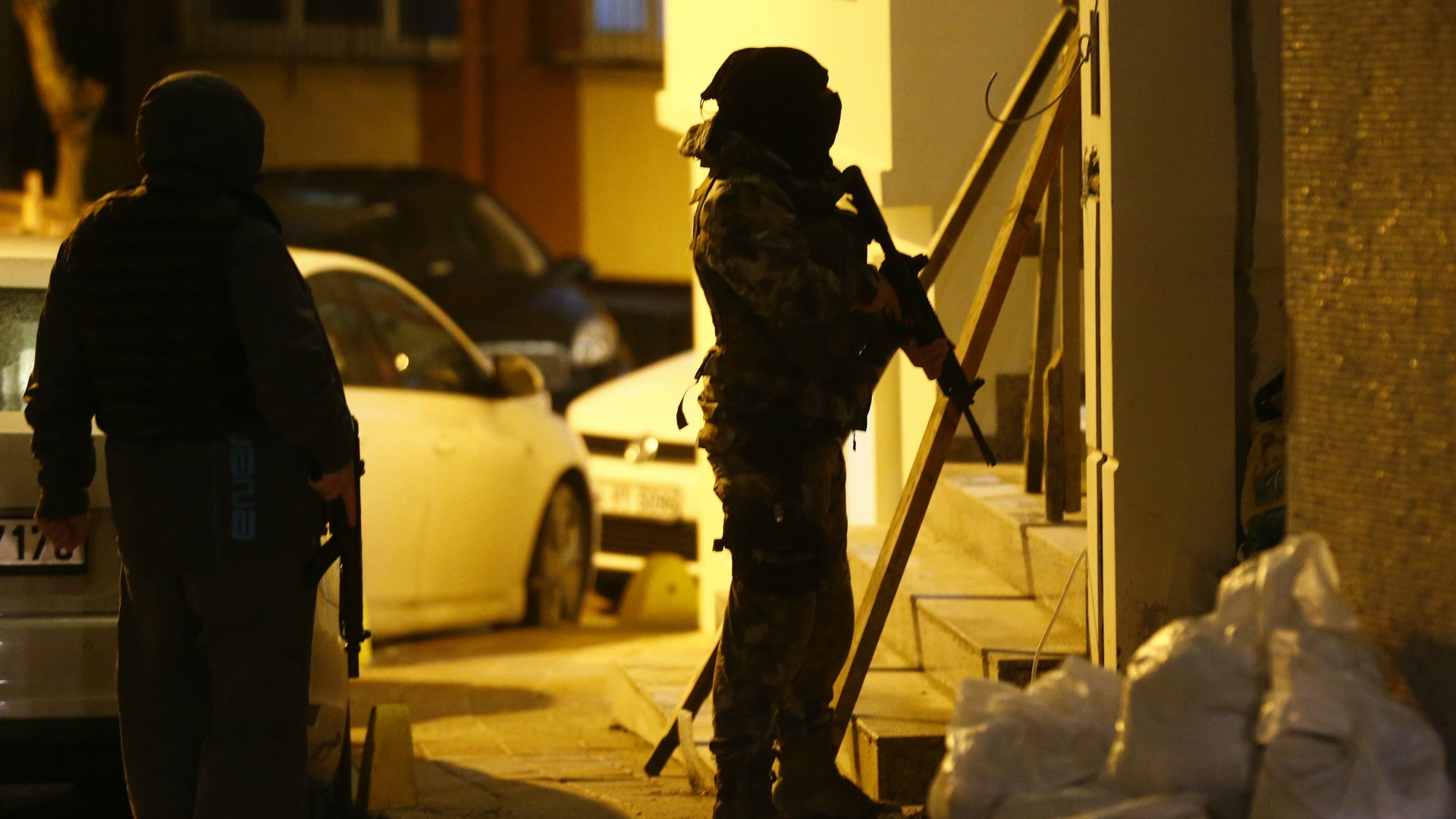 La policía turca abate a dos sospechosos de preparar un atentado para el Estado Islámico