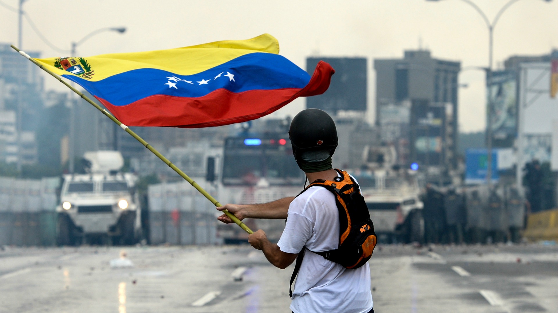La UE pide a Venezuela investigar los incidentes violentos y liberar a los opositores
