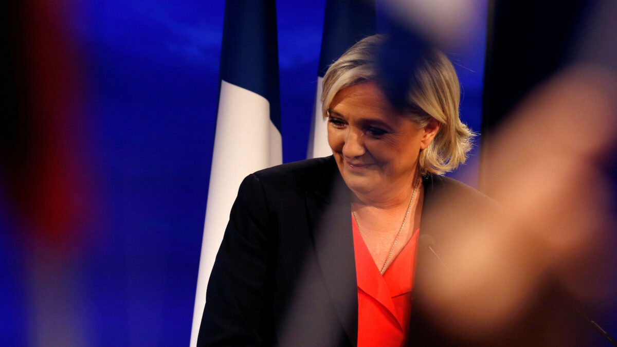 Marine Le Pen se postula para las legislativas de Francia