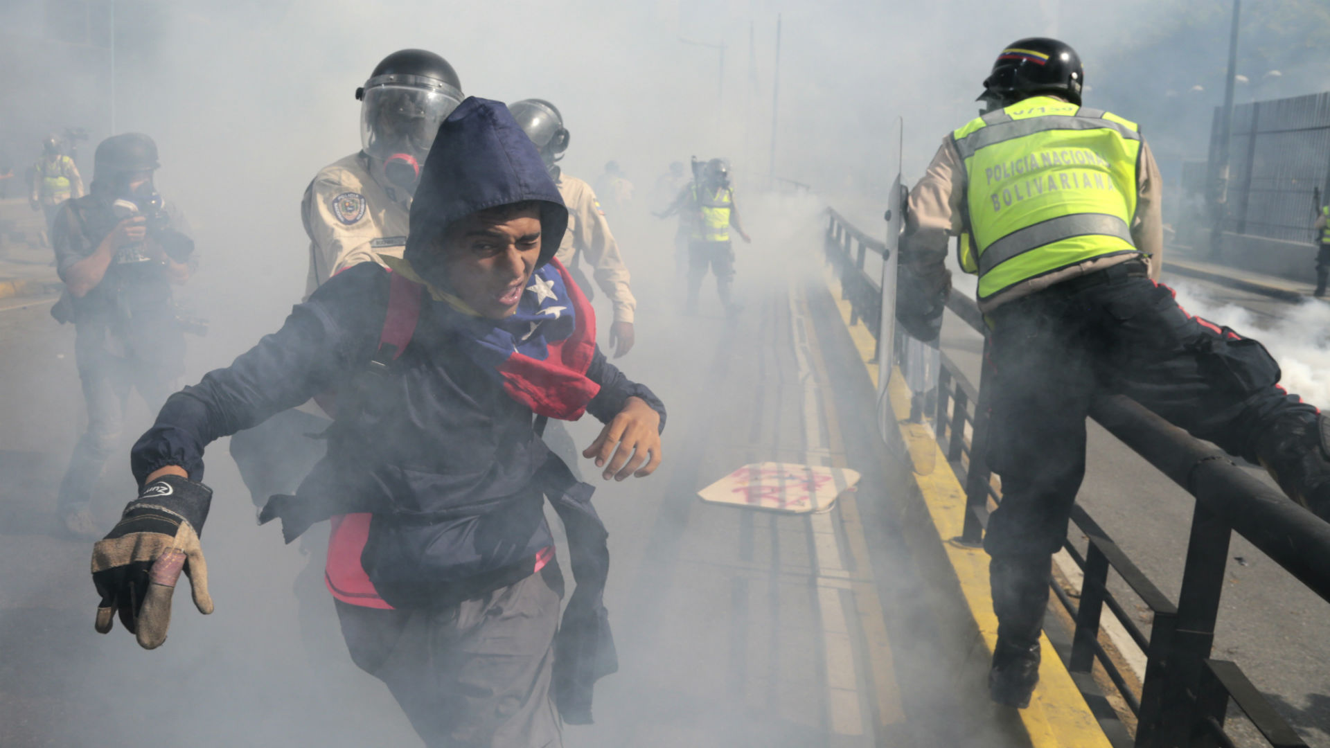 Más represión y violencia marcan el inicio de la octava semana de protestas en Venezuela