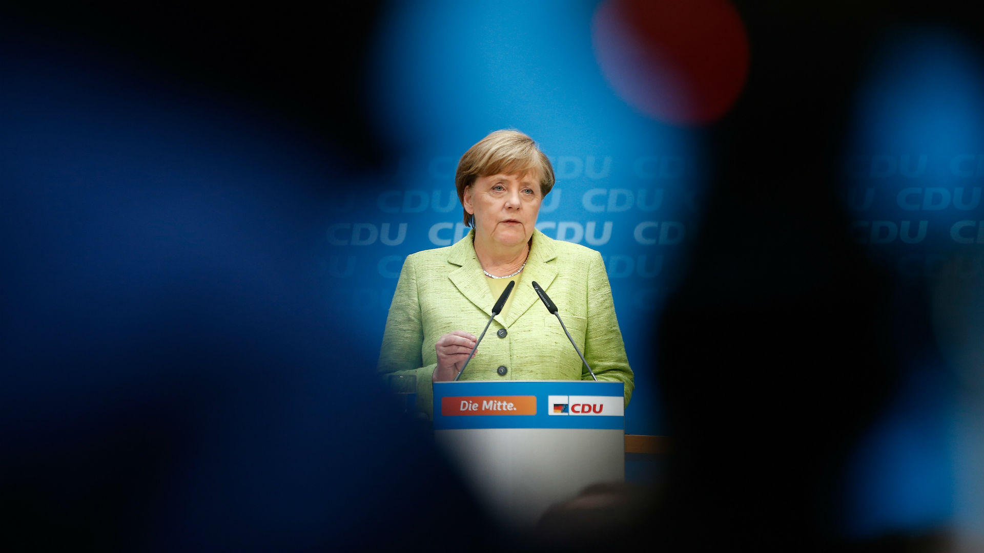 Merkel asegura que Alemania “no intervendrá en las decisiones que debe tomar Francia”
