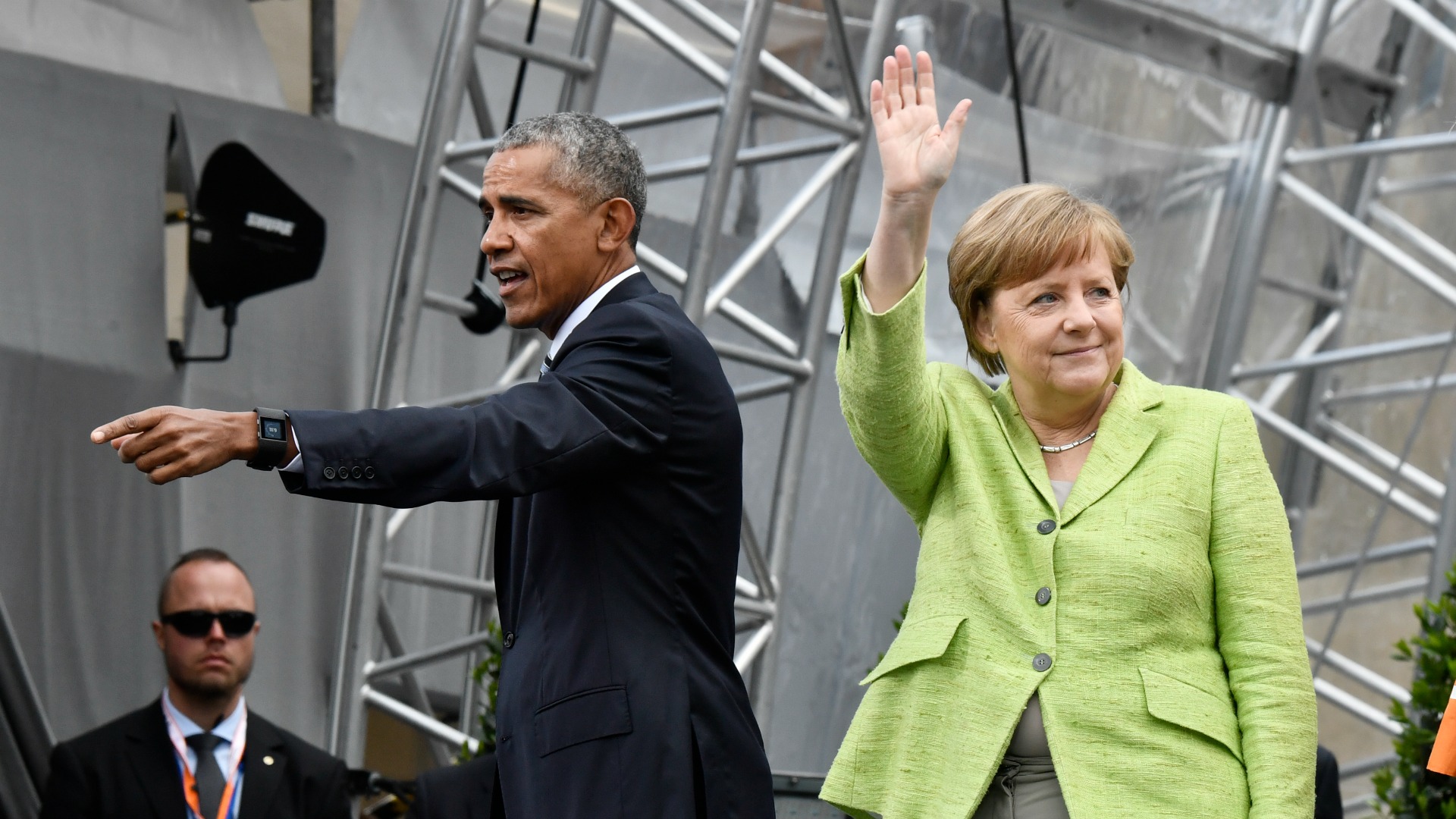 Merkel y Obama defienden los valores democráticos en un acto en Berlín