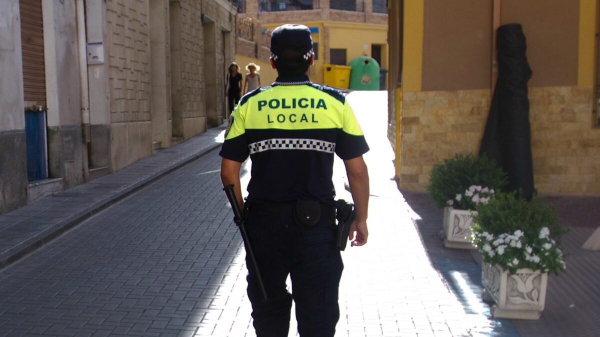 Roba un coche en Marbella y lo abandona al darse cuenta de que había un bebé dentro