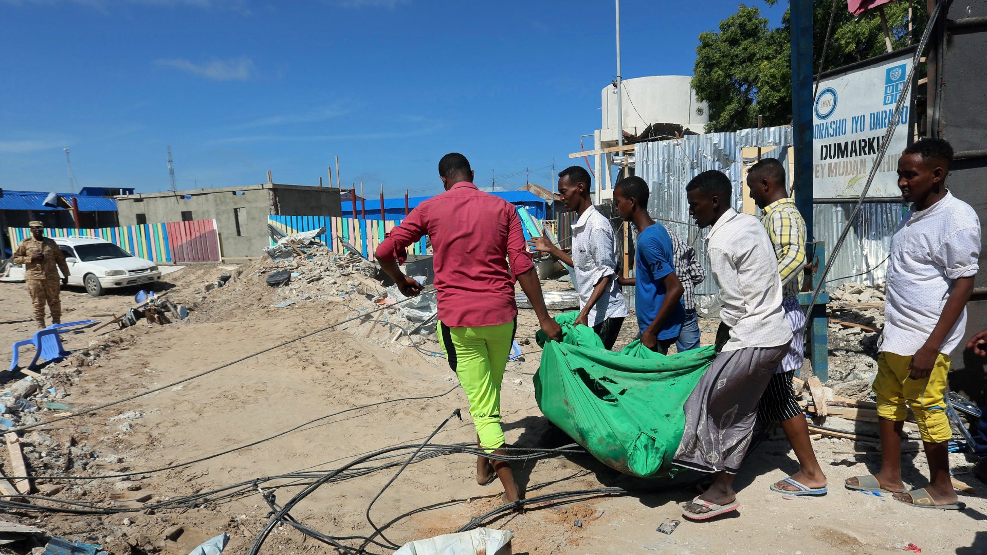 Al menos 17 muertos en un atentado de Al Shabab en Mogadiscio 3