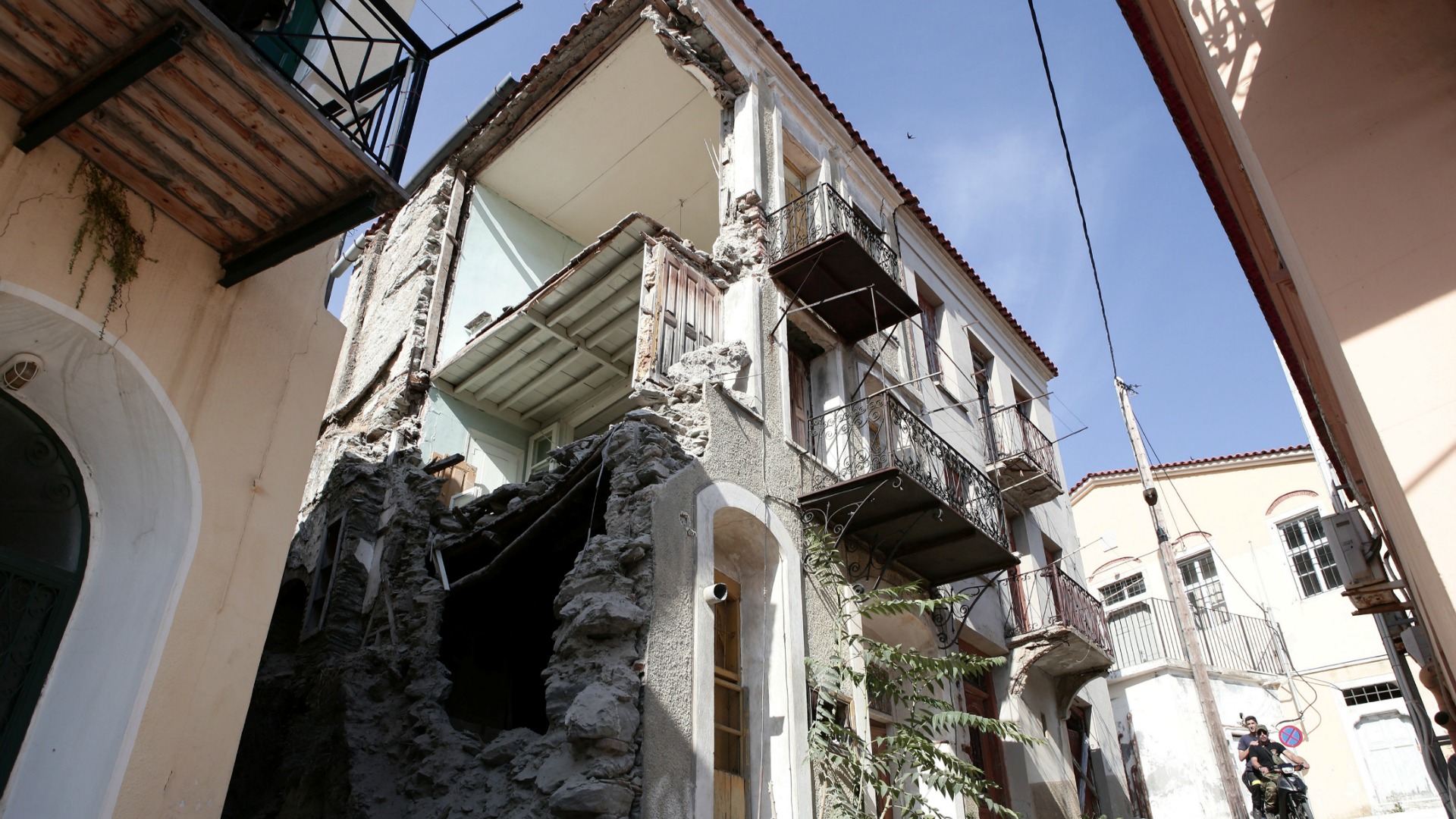 Un terremoto de 6,1 grados causa al menos 10 heridos en la isla de Lesbos