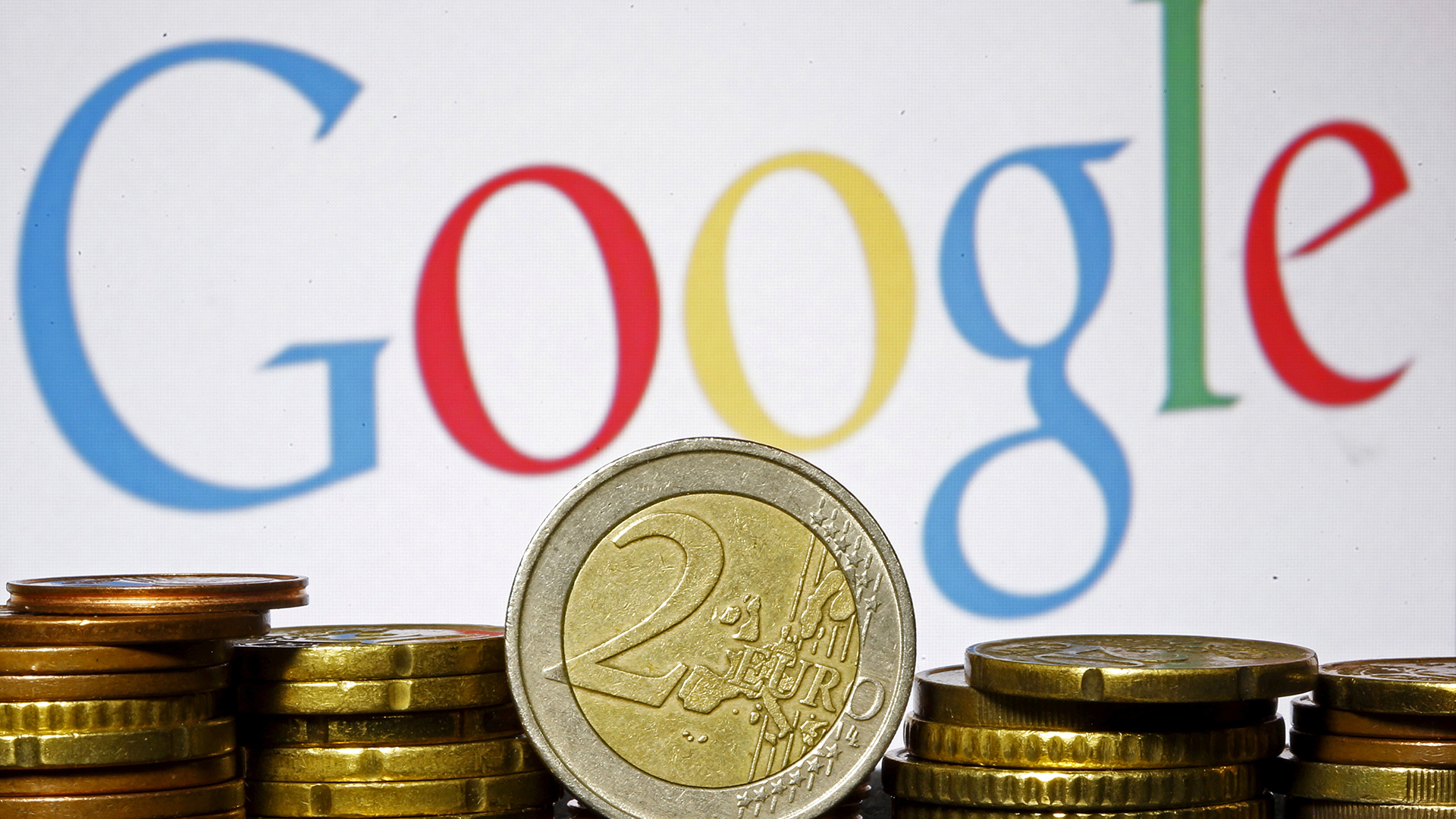 Bruselas impone a Google una multa récord de 2.424 millones de euros