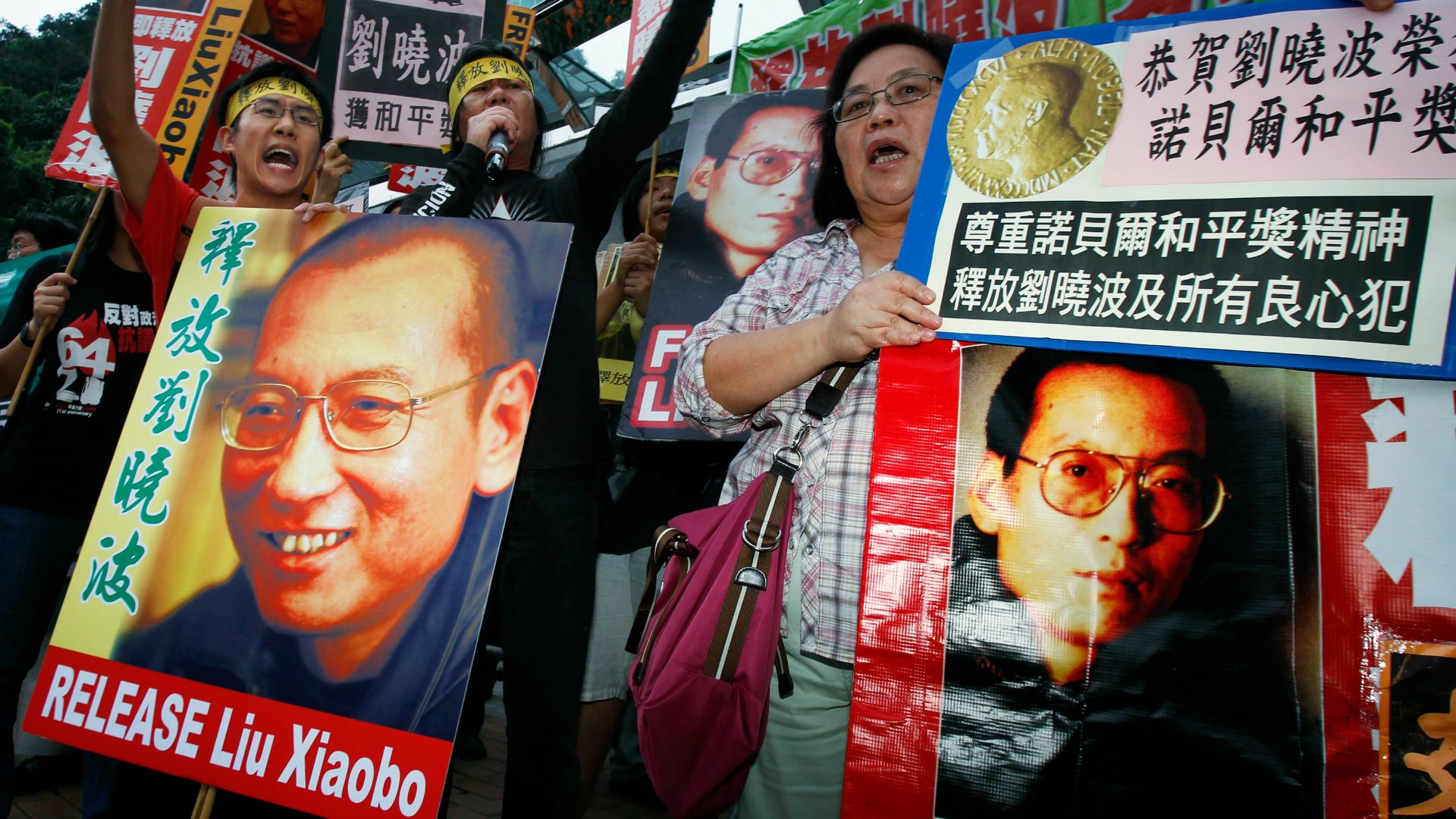 China libera al Nobel de la Paz Liu Xiaobo por razones médicas