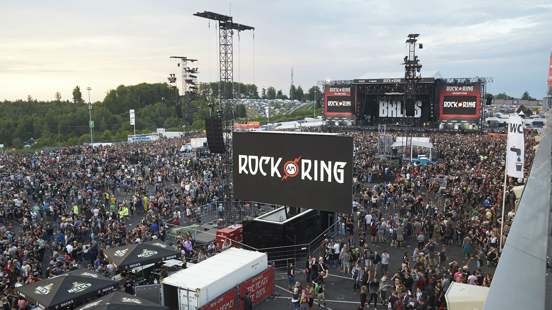 El festival alemán 'Rock am Ring' se reanuda al no confirmarse amenaza de atentados