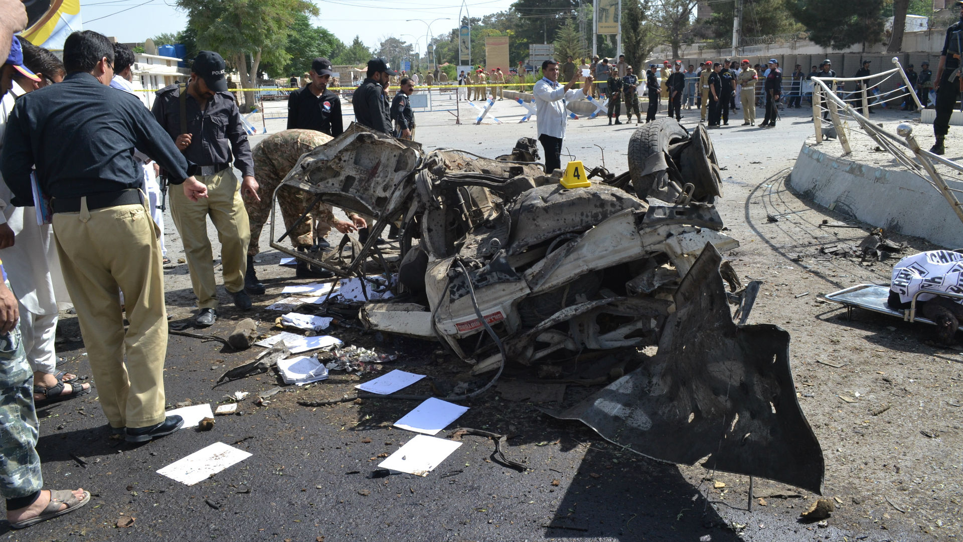 En un día Pakistán sufre dos atentados con un total de 36 muertos