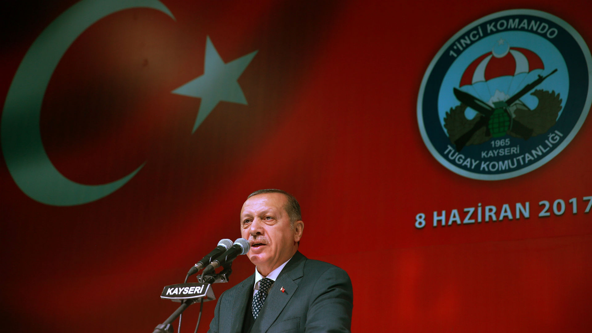 Erdogan niega que Qatar apoye el terrorismo y pide el cese del embargo