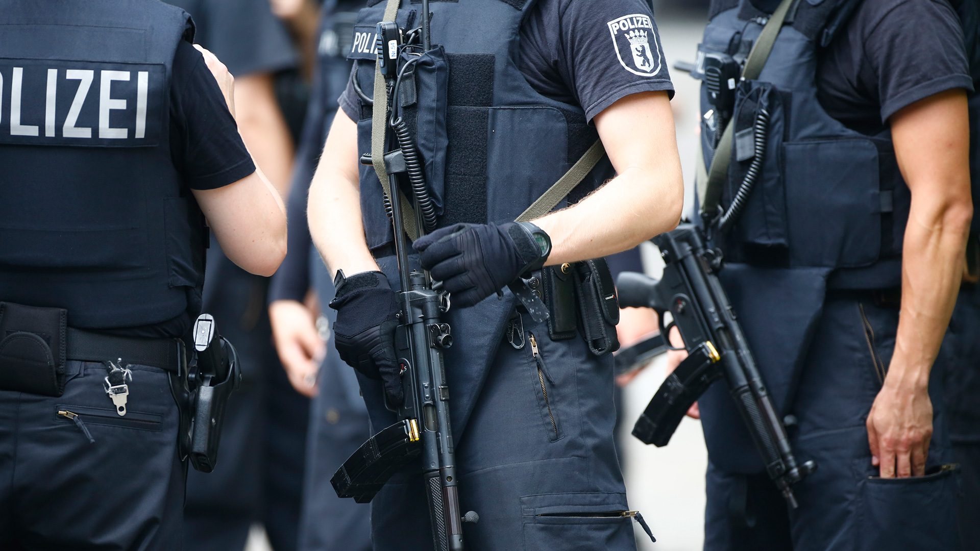 Expulsados de la seguridad del G20 unos 200 policías por participar en una macrofiesta