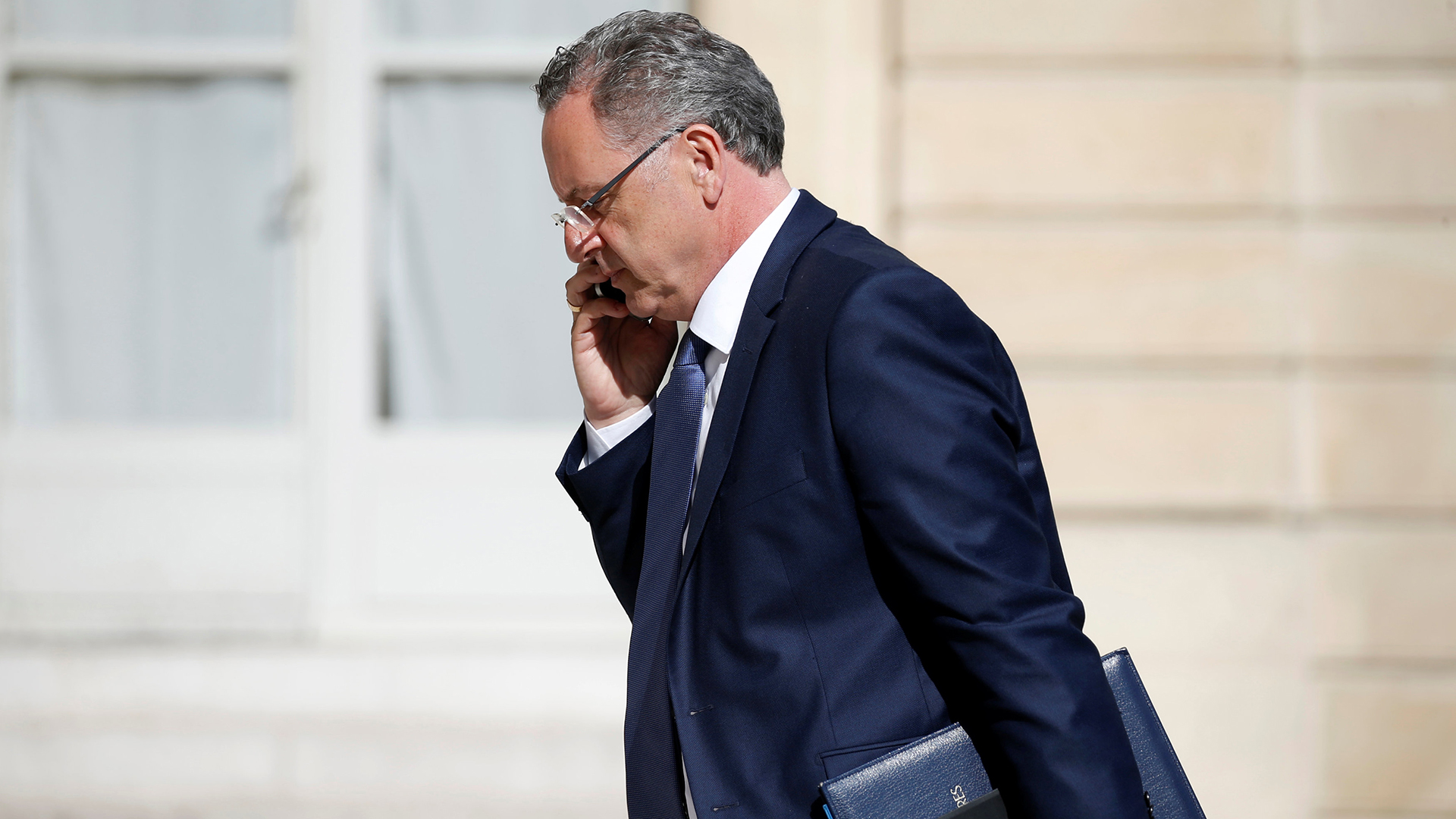 La Justicia francesa investiga a un ministro de Macron por nepotismo