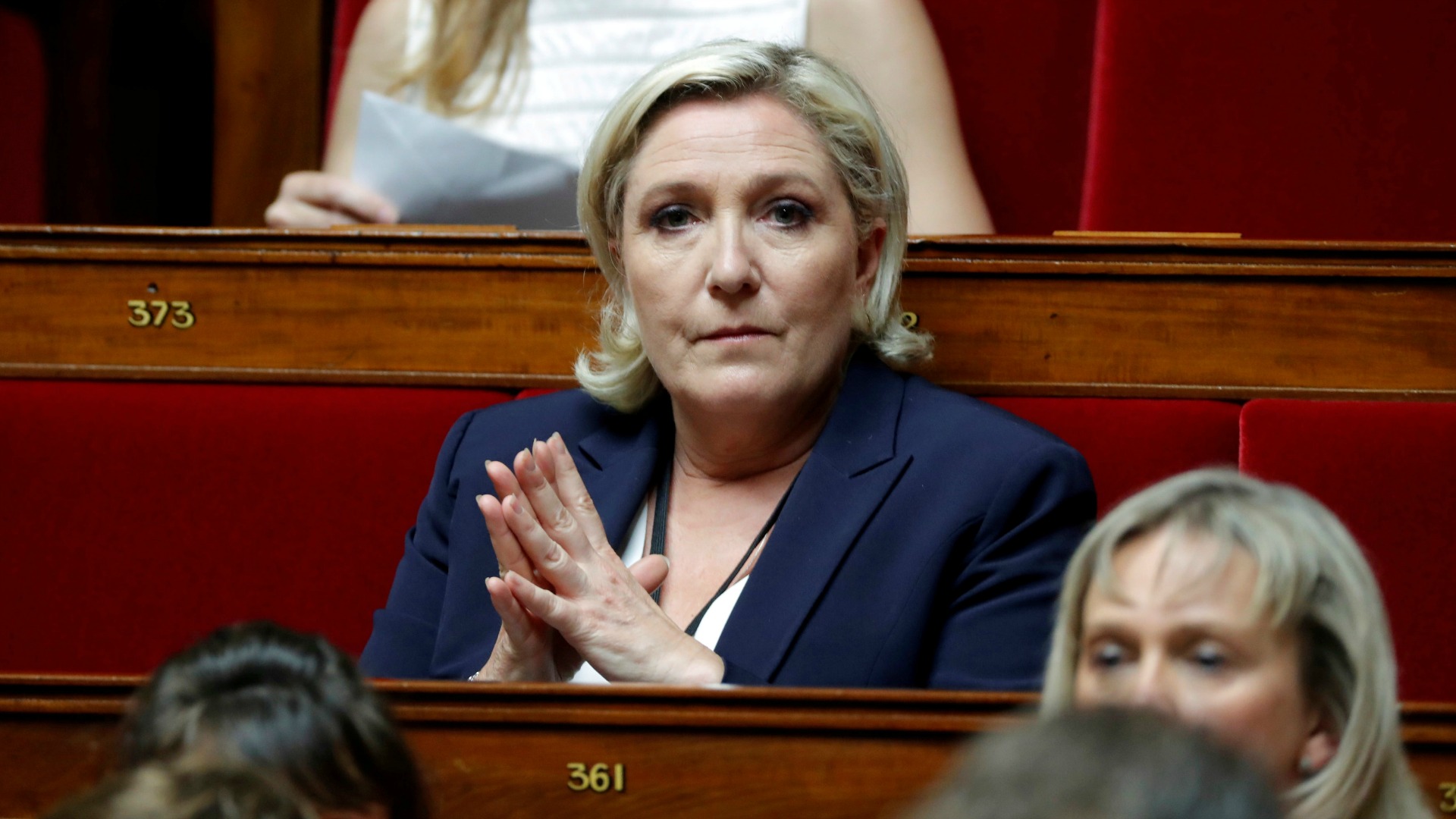 La Fiscalía francesa imputa a Marine Le Pen por apropiación indebida