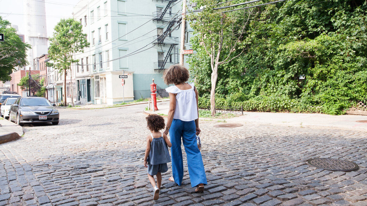 La inspiradora respuesta de una madre a los deberes machistas de su hija