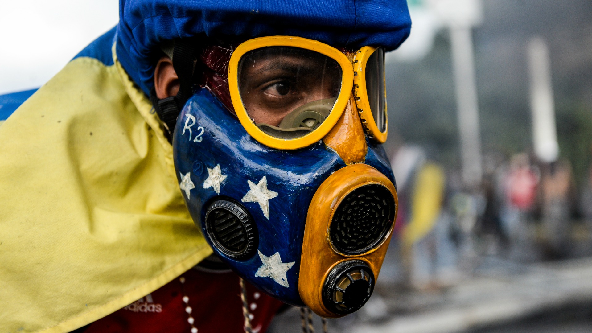 La oposición vuelve a marchar en Venezuela entre gases lacrimógenos