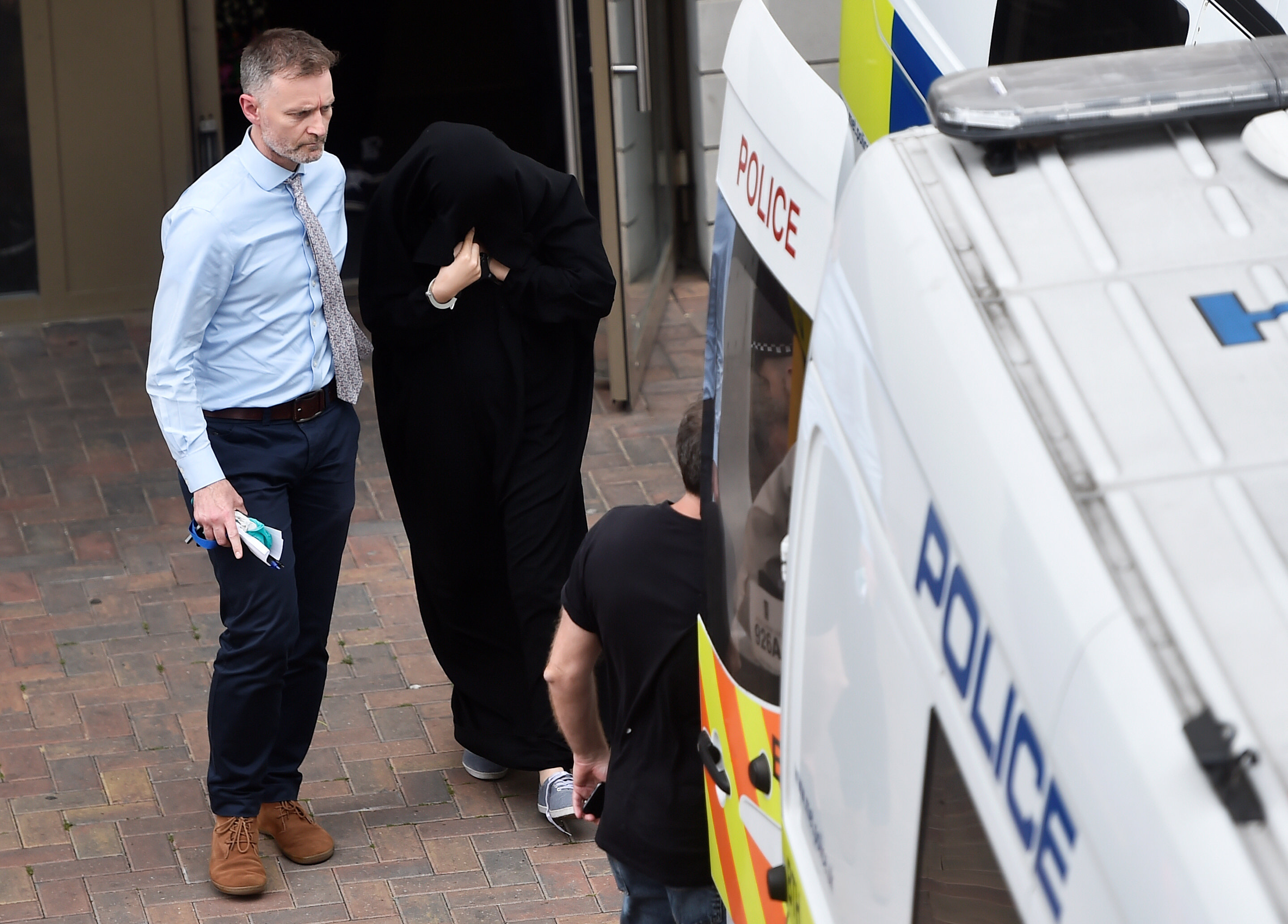 La Policía británica detiene a 12 personas relacionadas con el doble atentado de Londres