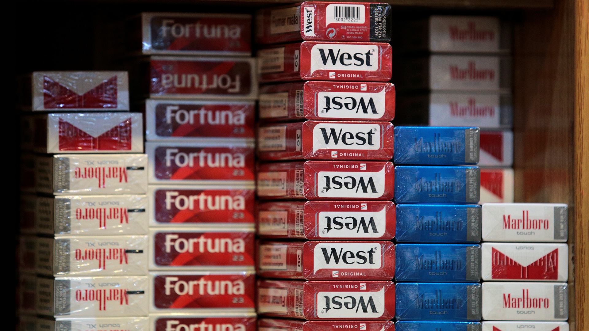 La Policía decomisa más de 60.000 cajetillas de tabaco de contrabando
