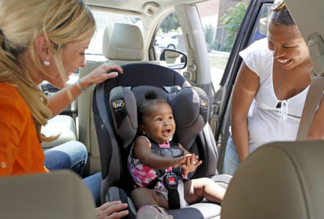 Los niños sufren más la contaminación del aire dentro del coche