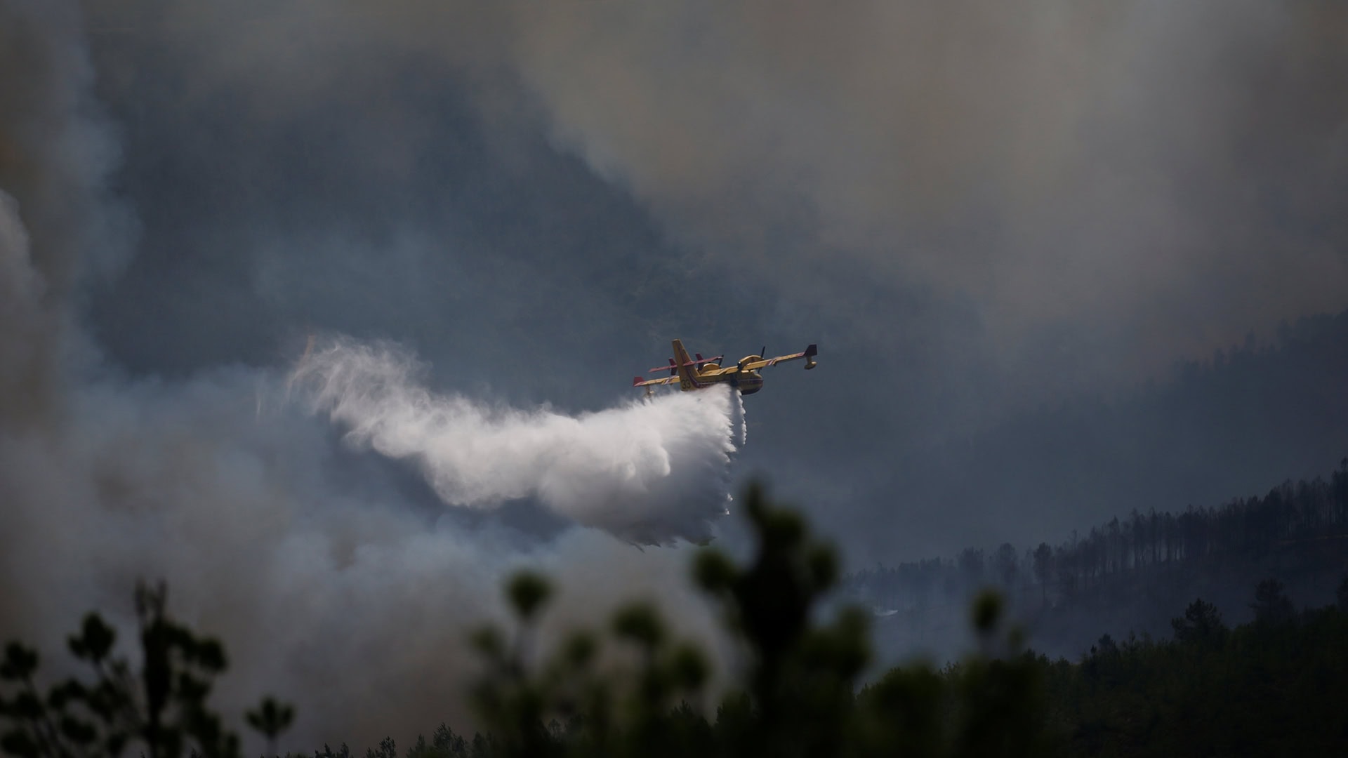 Protección Civil desmiente que se haya estrellado un avión que luchaba contra el fuego en Portugal