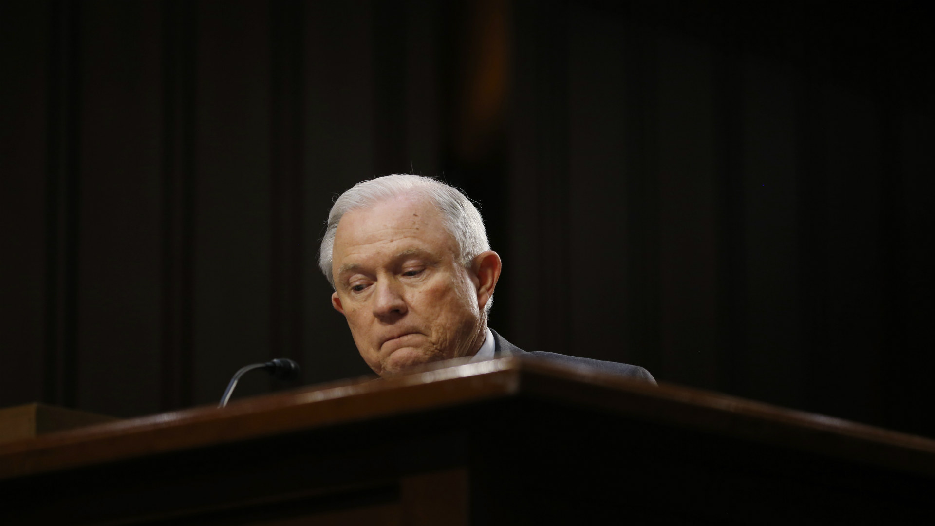 Sessions no descarta la posibilidad de que el nuevo encargado de la trama rusa sea despedido
