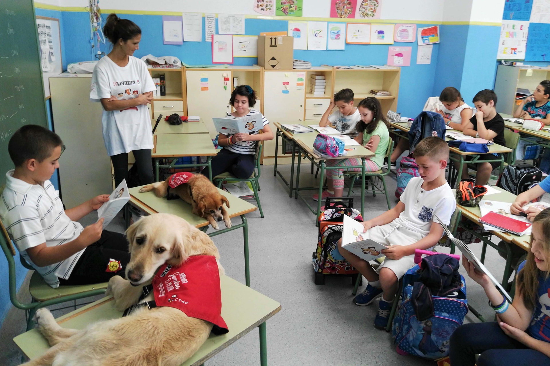 Taller de lectura con perros en la Feria del Libro de Madrid el jueves 08 de junio 5