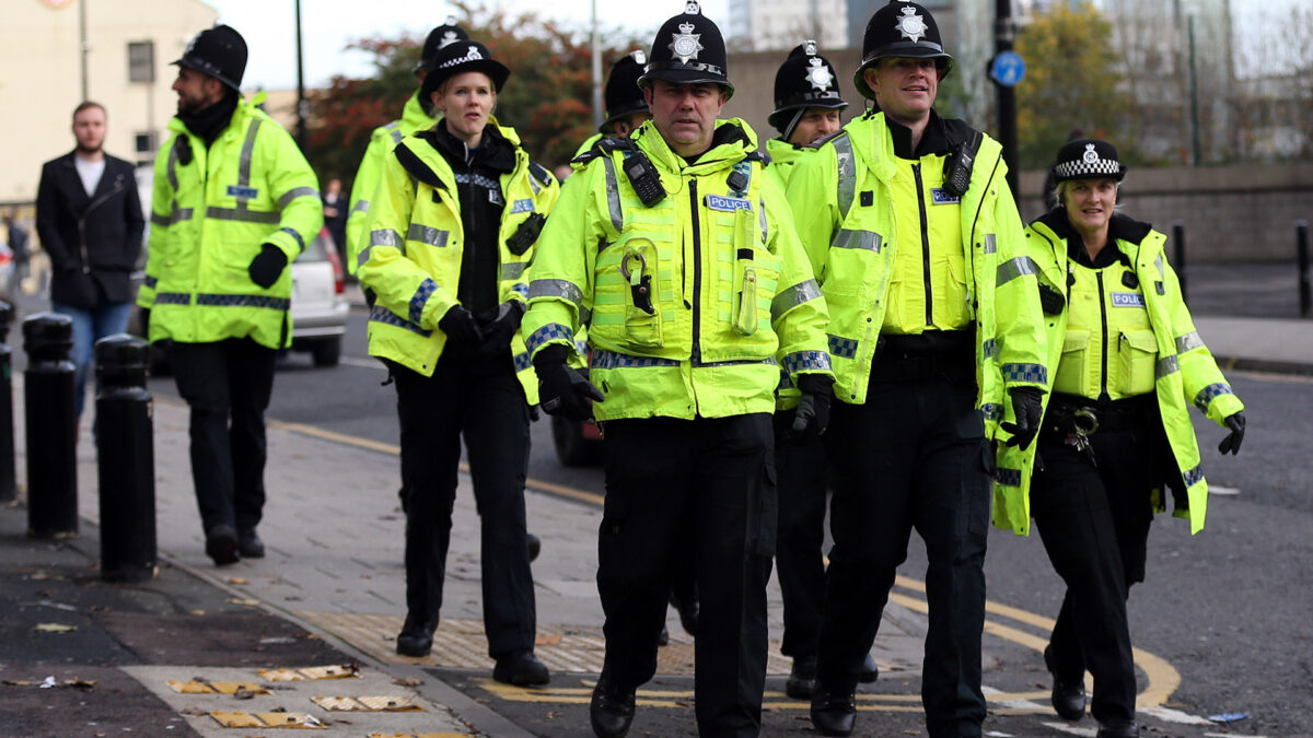 Un hombre asalta con un cuchillo una oficina de empleo en Newcastle