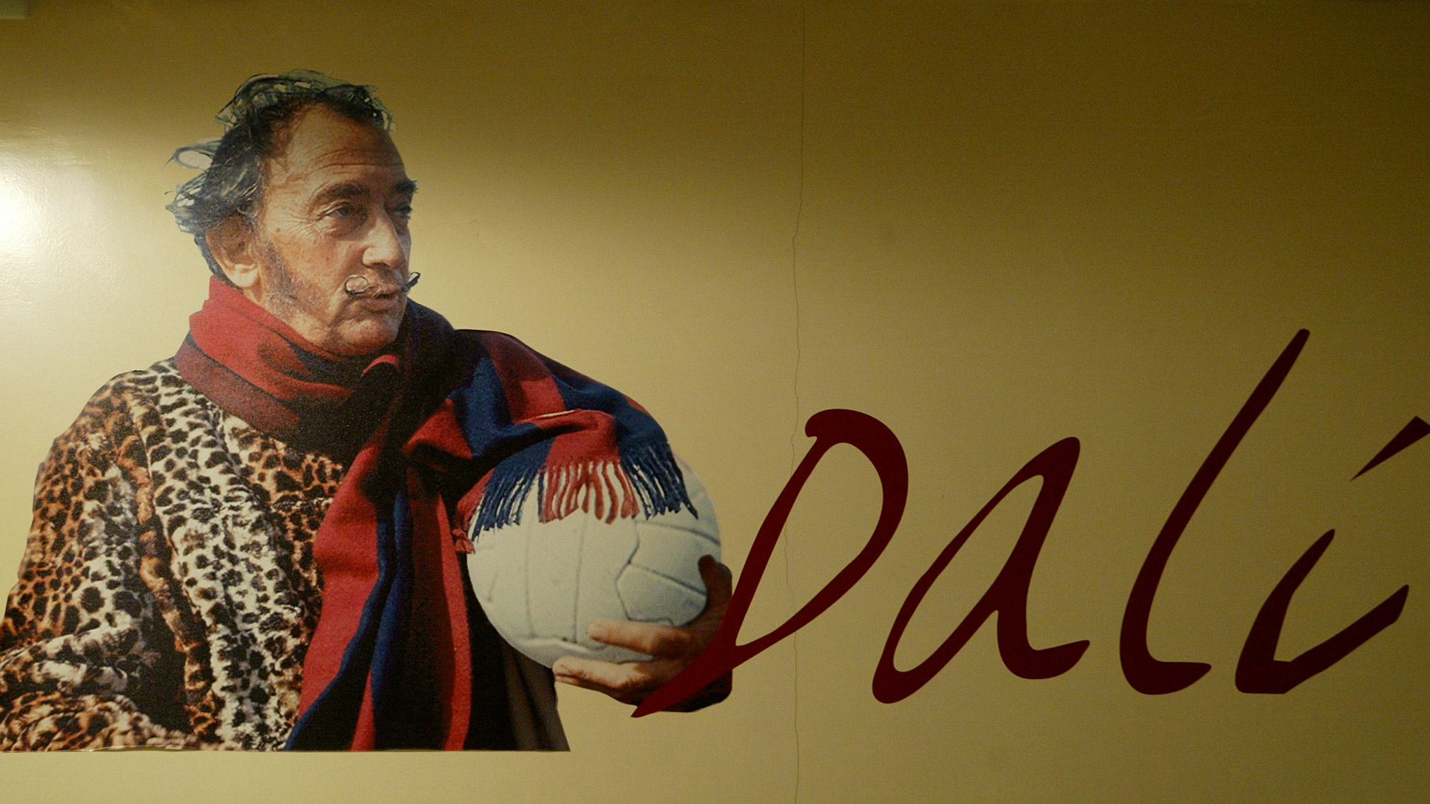 Una juez ordena exhumar los restos de Dalí por una demanda de paternidad