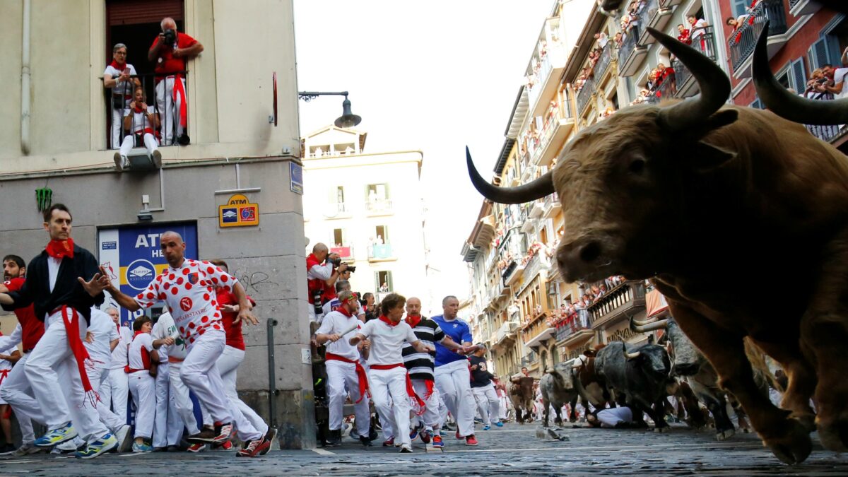 Tres heridos por asta de toro en el primer encierro de los Sanfermines