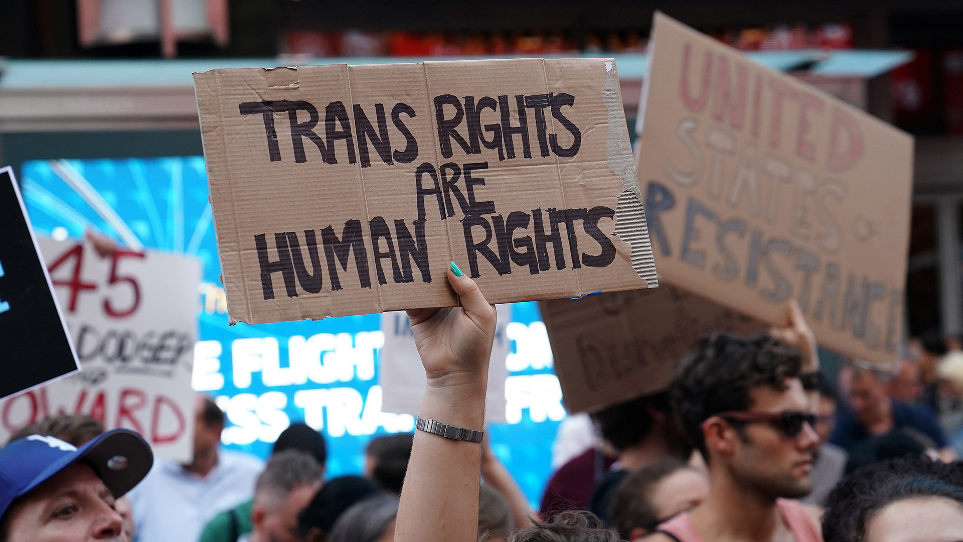 Canadá responde a Trump e invita a las personas transgénero a unirse al Ejército
