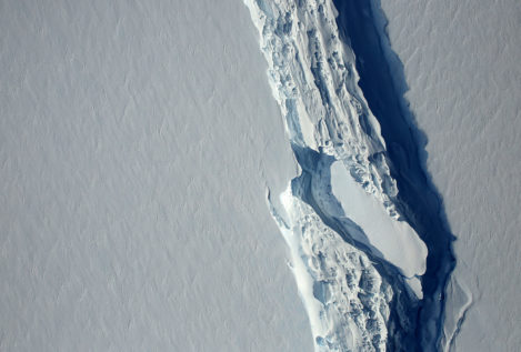 El iceberg más grande de la historia se desprende de la Antártida