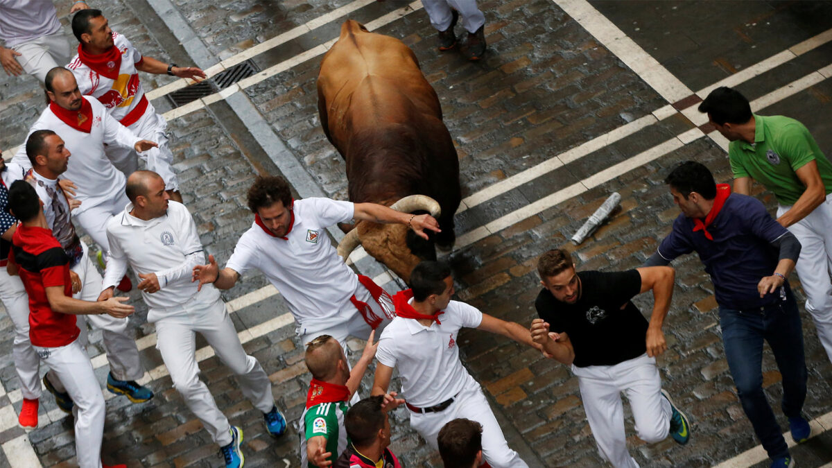 El tercer encierro de los Sanfermines concluye con cuatro heridos, ninguno por asta de toro