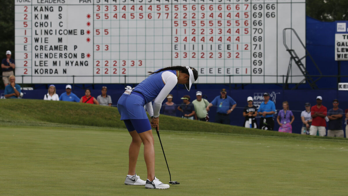 Entra en vigor la prohibición de escotes y minifaldas en el golf femenino