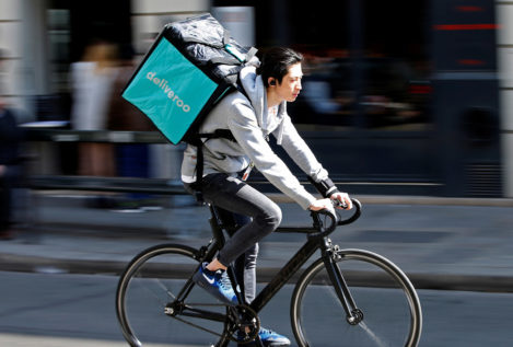 Unos 500 exriders de Deliveroo denuncian que no han recibido la totalidad de su indemnización