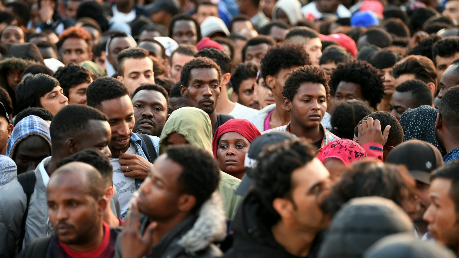 Francia creará 12.500 nuevas plazas de acogida para refugiados 1