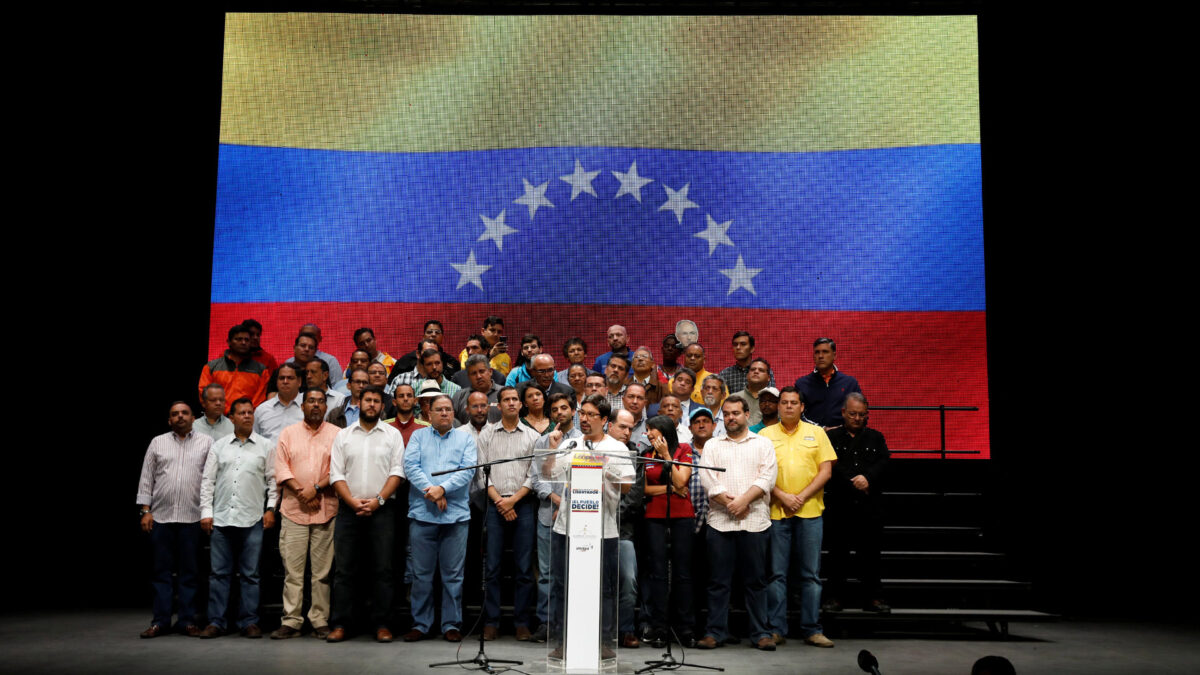 La oposición venezolana convoca un paro cívico de 24 horas