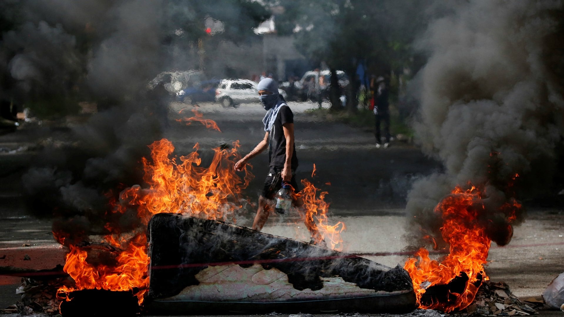 La oposición venezolana inicia un paro general contra la Constituyente de Maduro 3
