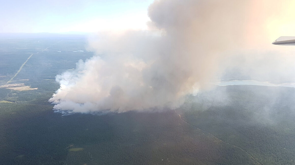 Los incendios en Canadá provocan la evacuación de 10.000 personas