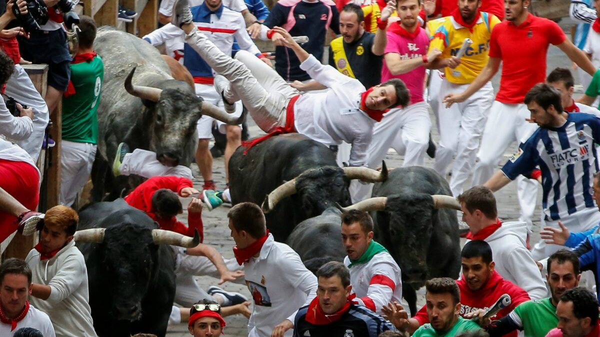 Los Miura ponen fin a los Sanfermines con un rápido y limpio encierro