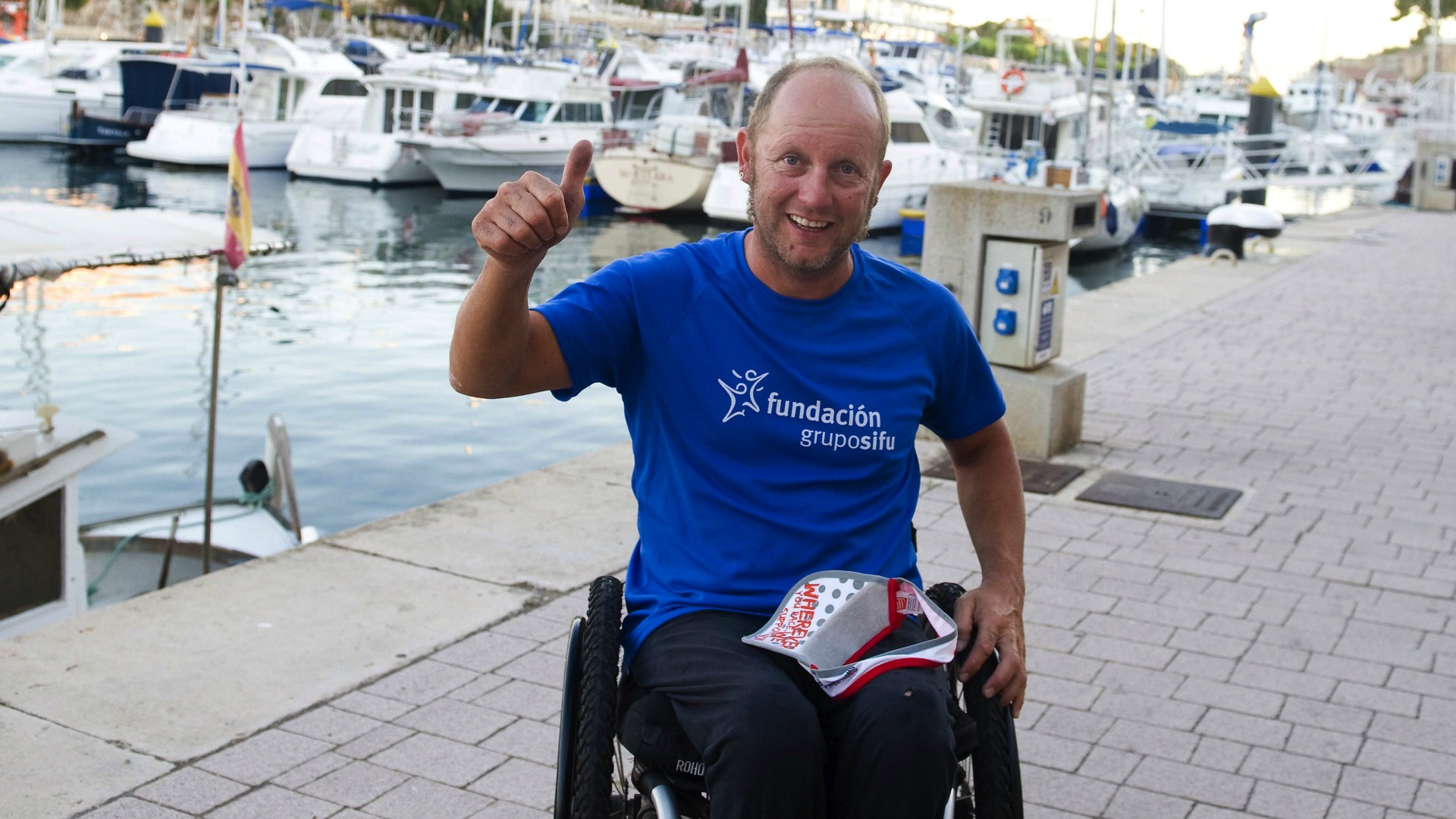 Martí Riera, primer lesionado medular en cruzar a nado el Canal de Menorca