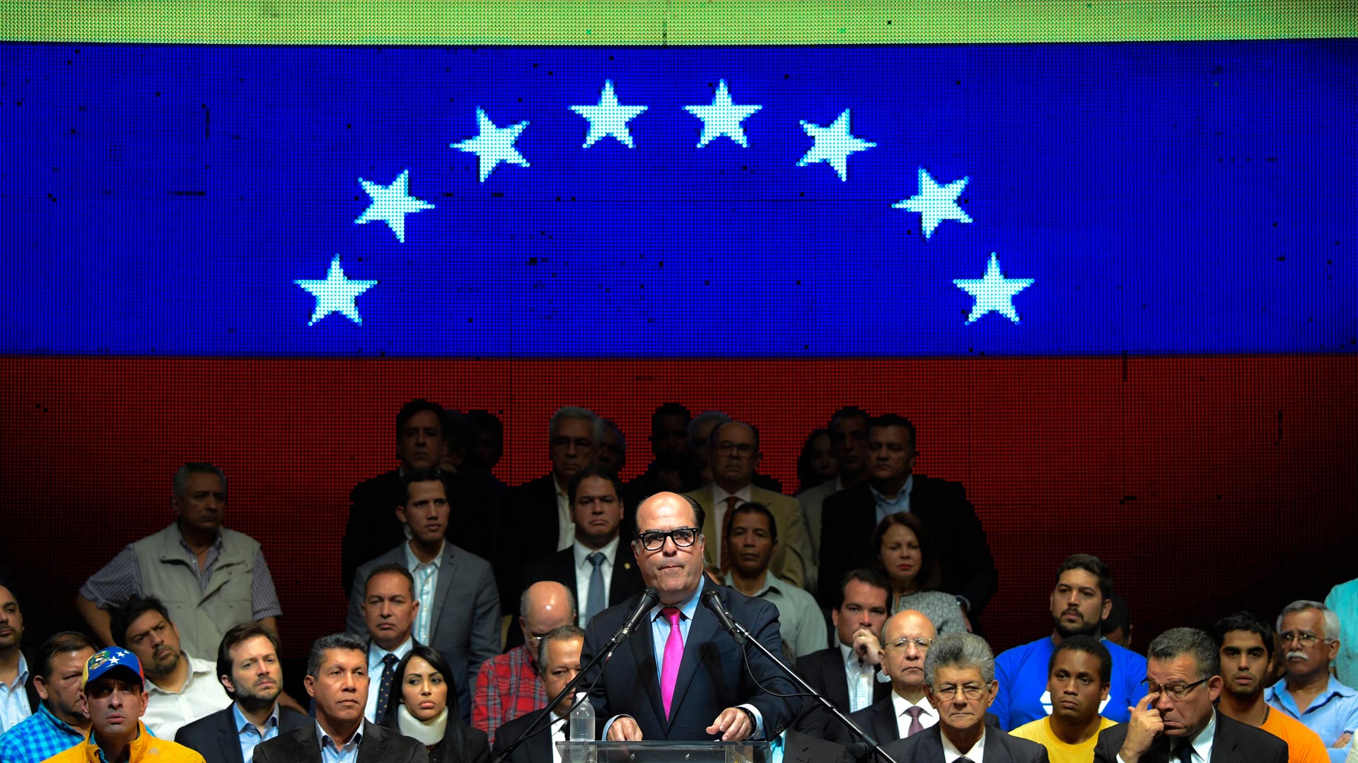 La oposición venezolana realizará un plebiscito simbólico para rechazar a Maduro