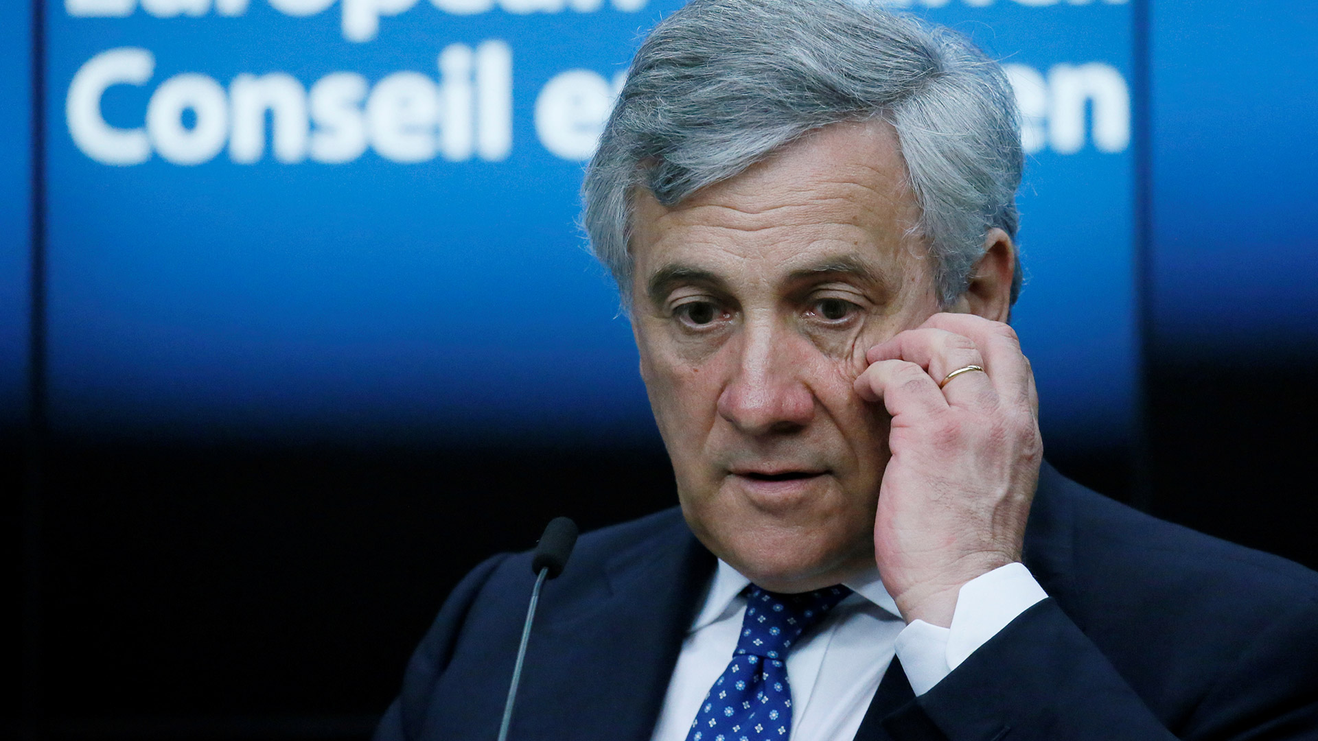 Tajani dice que la Eurocámara estudiará sanciones contra Venezuela