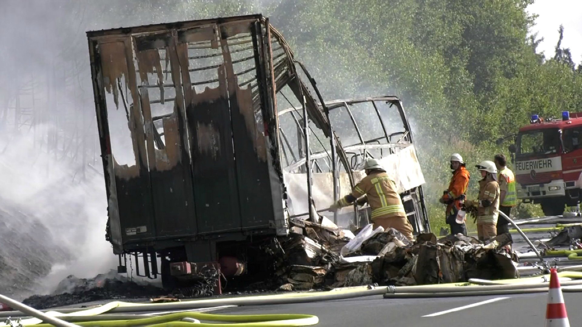 Un accidente de autobús en Alemania deja varios heridos y desaparecidos 4