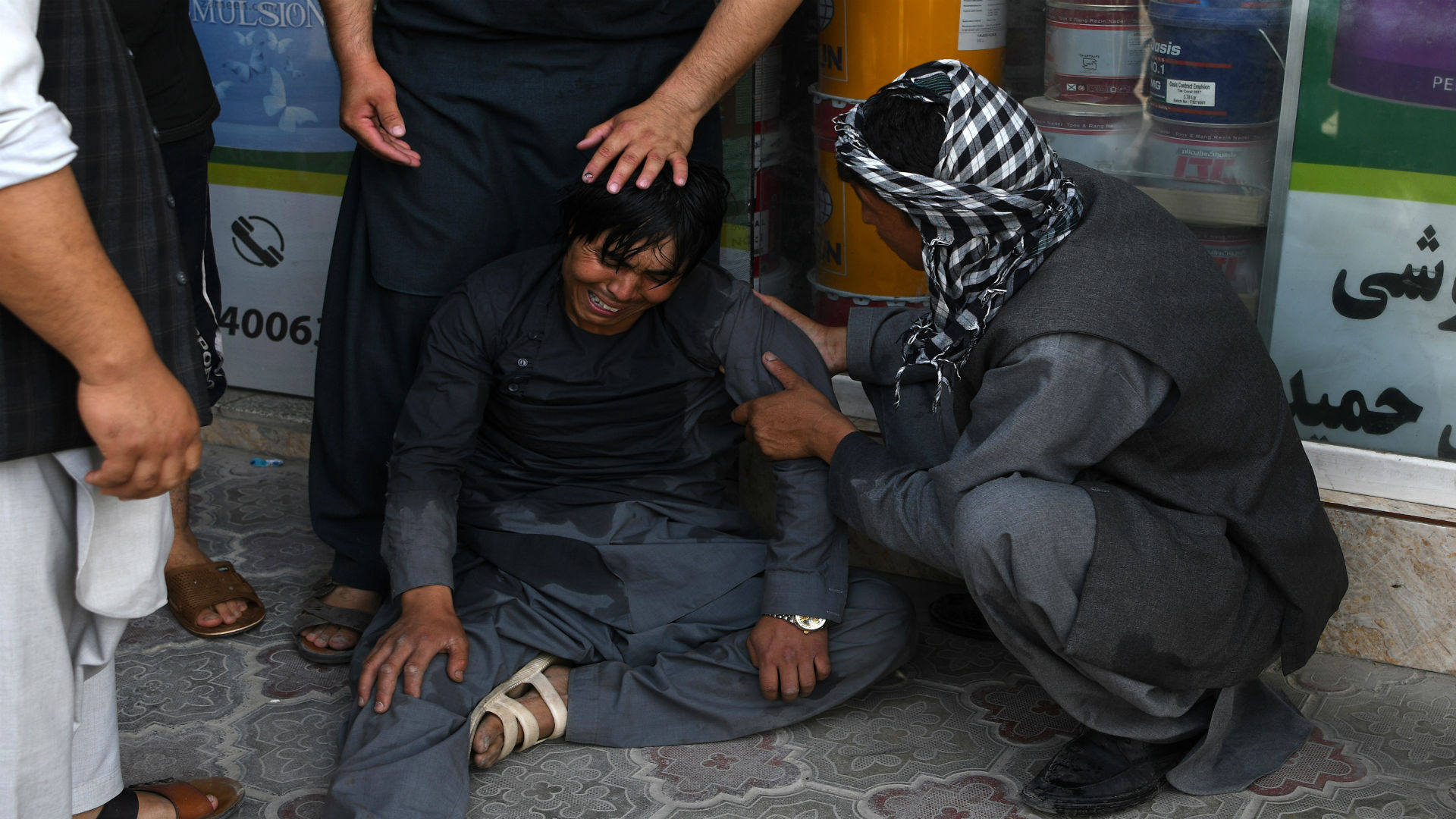 Un ataque del Estado Islámico a una mezquita en Kabul deja 20 muertos y 50 heridos