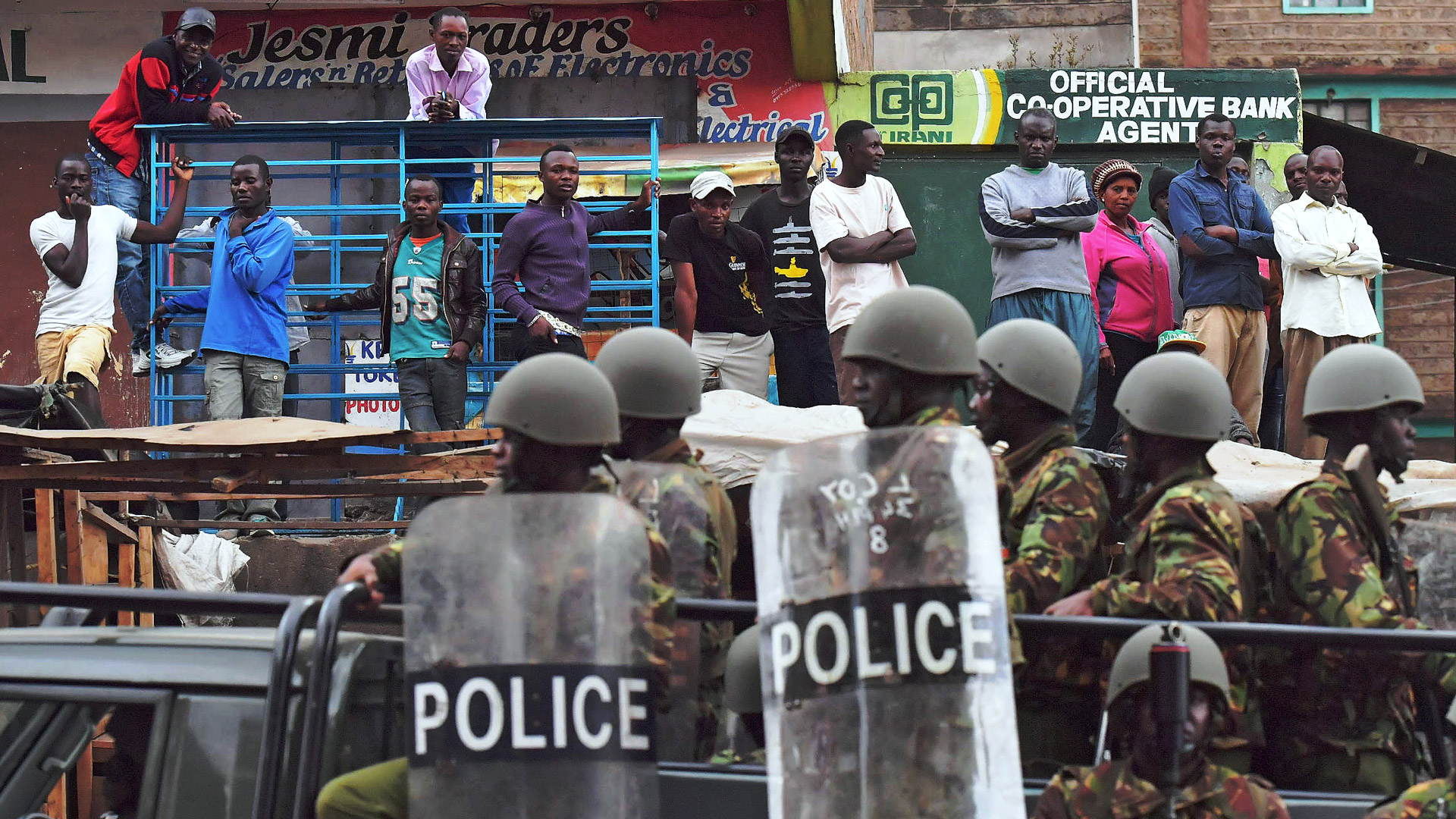 Al menos dos muertos en las protestas postelectorales en Kenia