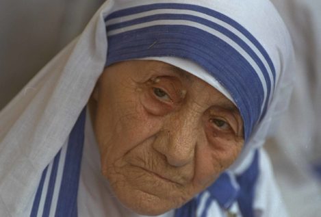 Desmitificando a Teresa de Calcuta: 7 pecados de la polémica santa